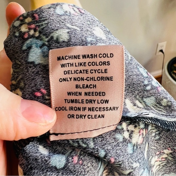 Philosophy Floral Print Flounce Hem Dress Size Medium - Picture 10 of 10